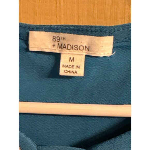 Sleeveless Blue Top With Studded V-Neck By 89th & Madison - Picture 3 of 4